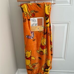 Disney Winnie the Pooh Fall Blanket